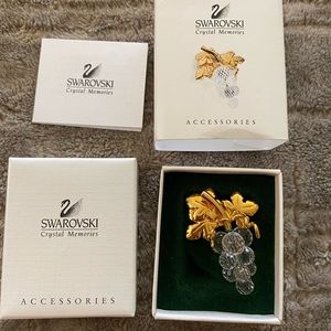 Swarovski grape cluster brooch Retired